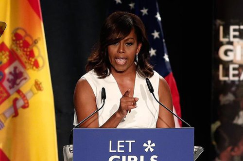 Mişel Obama ilə bağlı feysbuka şərh yazan mer - Qovuldu