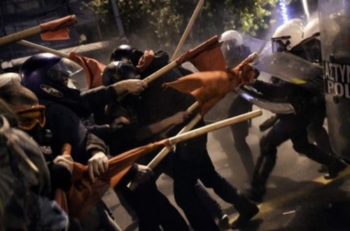 Polislə 4 min yunanlının qarşıdurması - Obamanın səfərinə etiraz+Video