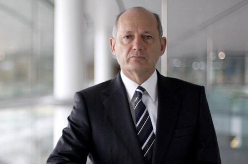 Formula 1-in aparıcı komandasının rəhbəri vəzifəsindən getdi