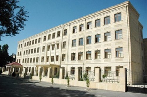 Zorlandığını iddia edən direktor müavini işdən qovuldu