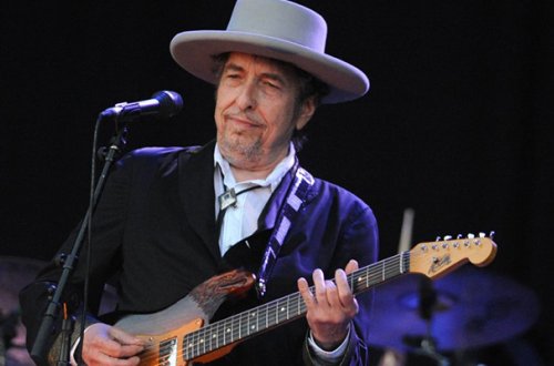 Bob Dilan Nobeli almağa getməyəcək - Boş vaxtı yoxdur