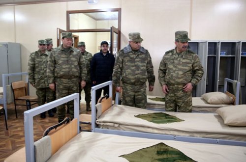 Nazir hərbi hissələrdəki yeni yaşayış komplekslərinin açılışında - Fotolar