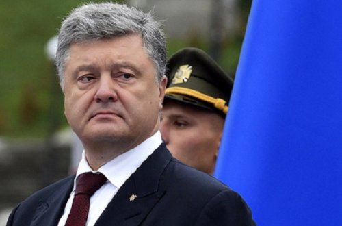 Poroşenko azərbaycanlı diplomatı mükafatlandırdı - FOTO