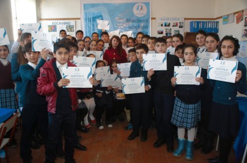 “Məcburi köçkün məktəblərində intellektual yarışlar” layihəsi sona çatıb