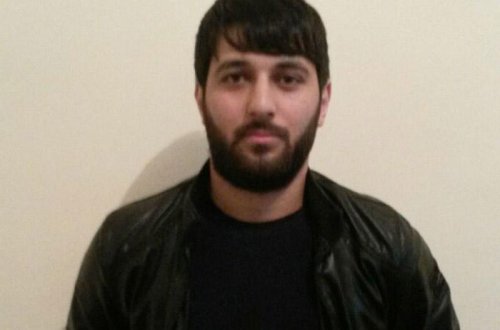 Kişilər mağazadan kosmetika oğurladılar - FOTOLAR