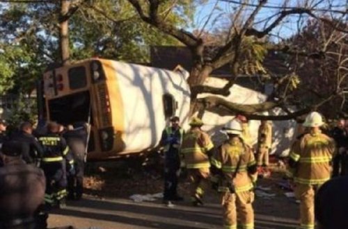 Məktəblilər qəzaya düşdü - 6 ölü, 22 yaralı 