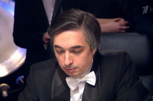 `Rövşən, sən əclafsan` - Canlı yayımda qalmaqal + Video