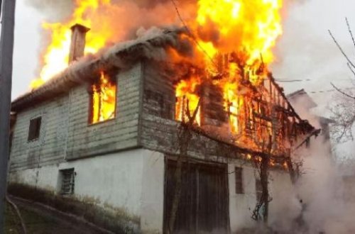 Cəlilabadda 6 otaqlı evdə yanğın