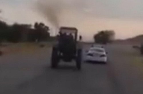 Azərbaycanda QƏRİBƏ OLAY – Bu dəfə sürücü yol polisini 