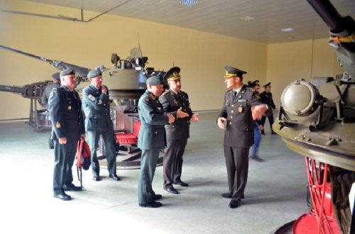 NATO generalı Bakıda - Fotolar