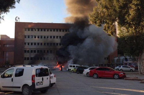 Son dəqiqə: Türkiyədə PARTLAYIŞ: 2 ölü, xeyli yaralı var - VİDEO-YENİLƏNİB