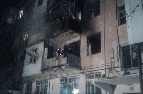 Bakıda mənzildə partlayış baş verib – FOTO