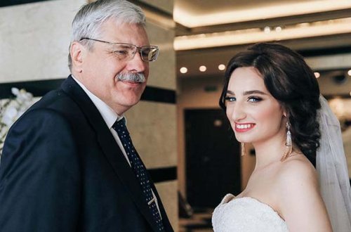 Rusiyada vitse-spikerin qızı intihar edib - Doğum günündə