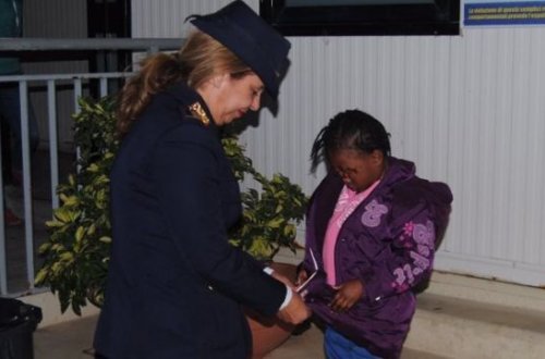 Təkbaşına İtaliyaya getdi - 4 yaşlı qız bunu necə bacardı? - FOTOLAR