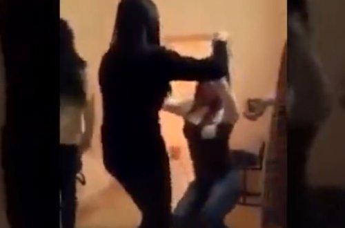 Azərbaycanda tələbə qızlar auditoriyada erotik rəqs etdilər – VİDEO