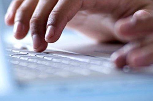 5 il əvvəl aldığı data kart başına iş açdı — VİDEO