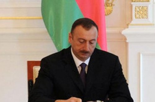 Prezident İlham Əliyev Raul Kastroya başsağlığı verdi