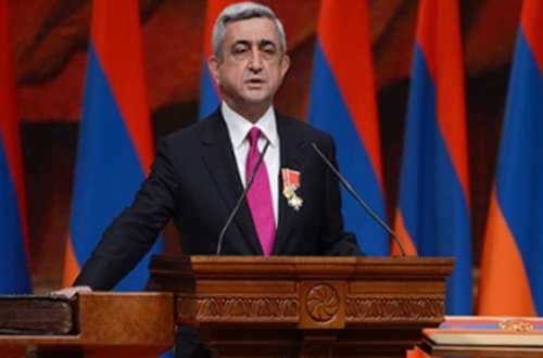 Ermənistan prezidentinin and içdiyi “İncil” Azərbaycandan aparılıb