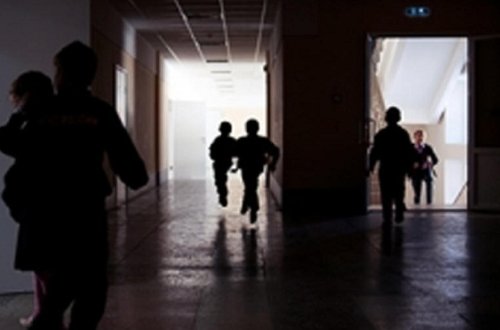 Lənkəranda 7 yaşlı qız dərsdə öldü