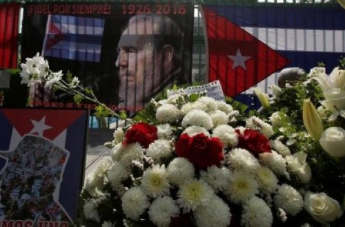 Kuba xalqı Fidel Kastro ilə vidalaşır - FOTOLAR