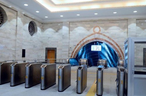 Bakı metrosu sərgi salonuna çevrilir - FOTOLAR