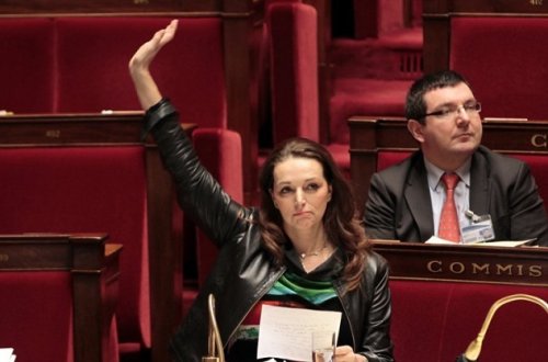 Erməni xaçı Fransada böyük qalmaqala səbəb oldu - Video