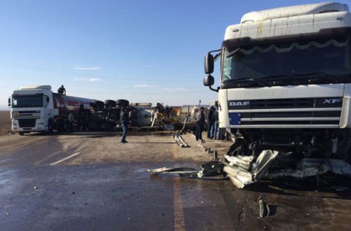 Sürücü yuxuladı, 20 mindən çox ziyan vurdu