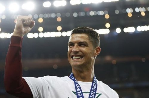 Ronaldodan gözəl addım - 3 milyon avro bağışladı