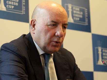  Baş bankir: “Yeni sənəd hazırlanır, susmağımızın səbəbi budur”