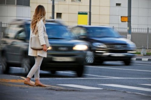 “Toyota” ilə vurulan qadın xəstəxanada öldü