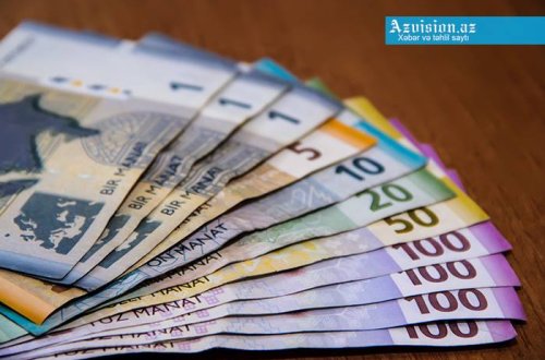 Neftin qiyməti qalxır, bəs manat? - Ekspert rəyi