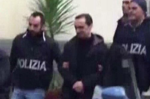 Məşhur mafioz tutuldu: üstündən çıxanlar polisi ŞOK ETDİ