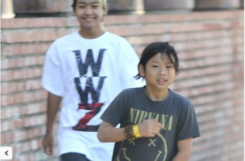 Ancelina Colinin övladları əlindən alınır - FOTO