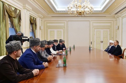 `Müsəlmanların biri-birini qırmasına laqeyd baxa bilmərik` - Prezident