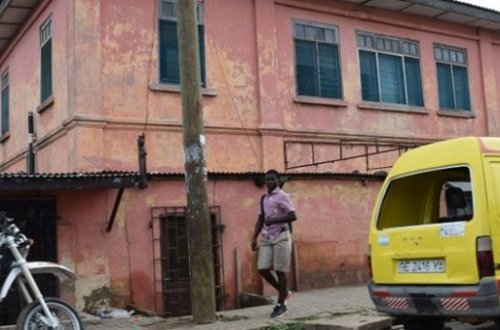 Saxta ABŞ səfirliyi açıldı - Vaşinqton təəccüb içindədir