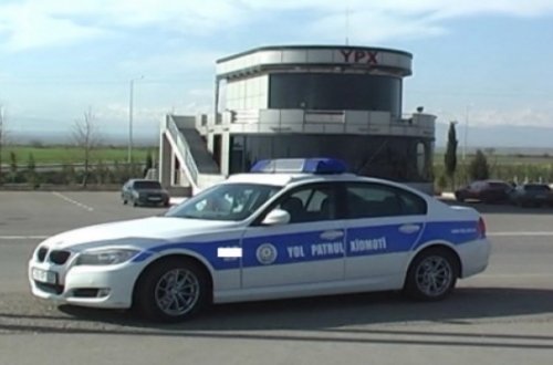 Azərbaycan polisindən nümunəvi davranış - Bir uşağı belə xilas etdi