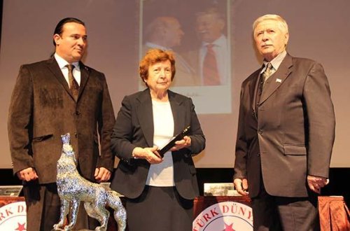 Türk dünyası Turan ocağına yığıldı