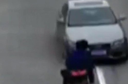 Dəhşətli qəza anbaan görüntüləndi: dostlardan biri öldü - VİDEO