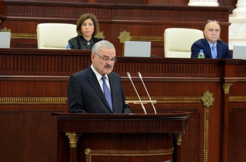 Artur Rasizadə Milli Məclisdə - Büdcə müzakirə olunur