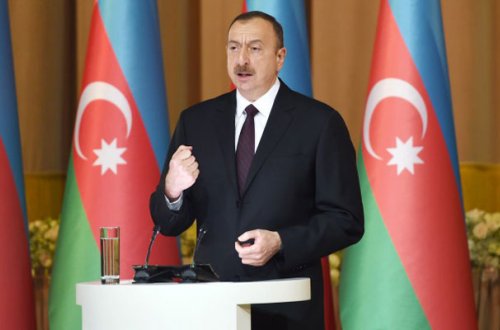 İlham Əliyev iqtisadiyyatla bağlı sənədi imzaladı