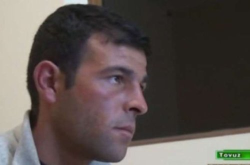 Qazaxda qəribə OLAY: Evə oğurluğa girdi, təhqir dolu məktub yazdı - FOTO