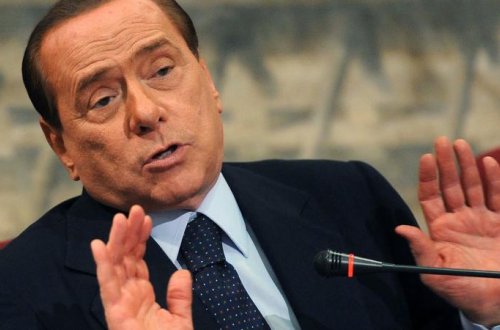 Berluskoni xəstəxanaya yerləşdirildi