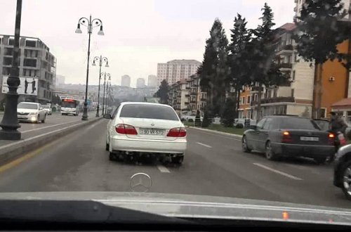 `Hazırda heç bir küçədə buzlaşma yoxdur` - Açıqlama