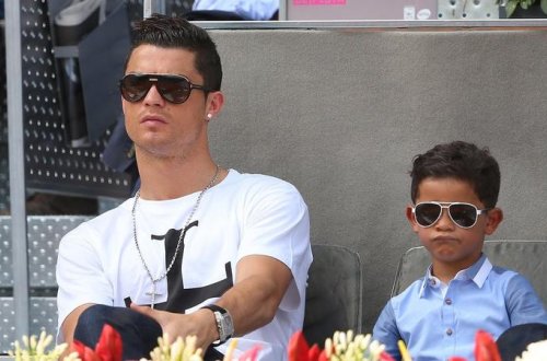 Ronaldodan sərt qərar: Qadağanı pozan 300 min ödəyəcək