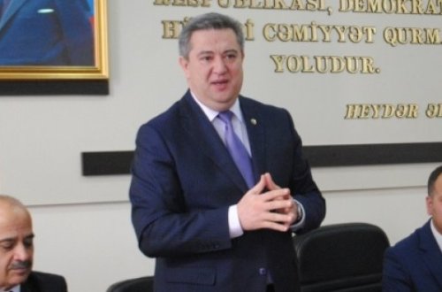 Lerik icra başçısı sakinin pay torpağını zəbt edib: “Ailəlikcə özümüzü yandıracağıq” - FOTOLAR