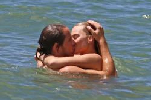 İlin ən çox axtarılan aktrisası seçildi - FOTOSESSİYA