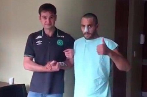 Təyyarə qəzasında sağ qalan futbolçu gəzməyə başladı - VİDEO