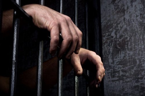 Terror törədən erməni məhbusun anasına dələduzluq edən 5 aydır tapılmır