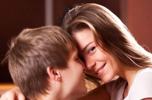 Qadınlar bunu qüsur sayır, kişilər isə dəli olur - xanımların diqqətinə