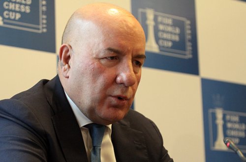 ““Qara bazar”a qarşı mübarizə başlayıb” - Elman Rüstəmov